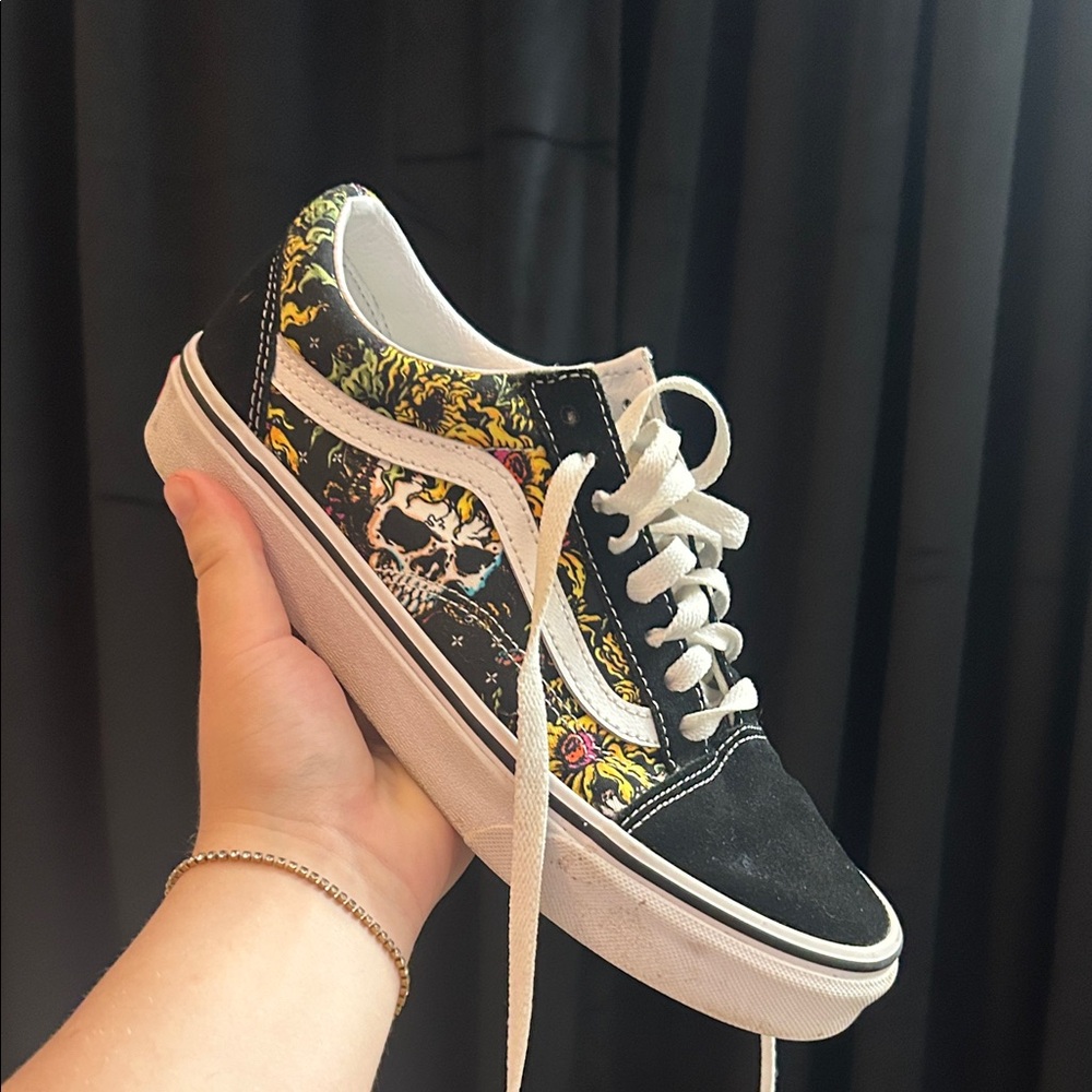 Vans Women's Black Floral Skull Sneakers